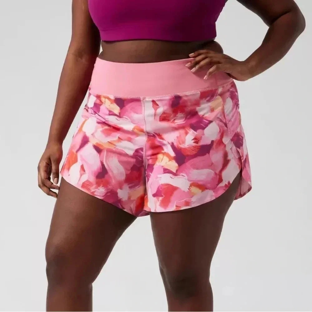 Athleta pink soft Floral Printed Run With it 3.5" Shorts size XL